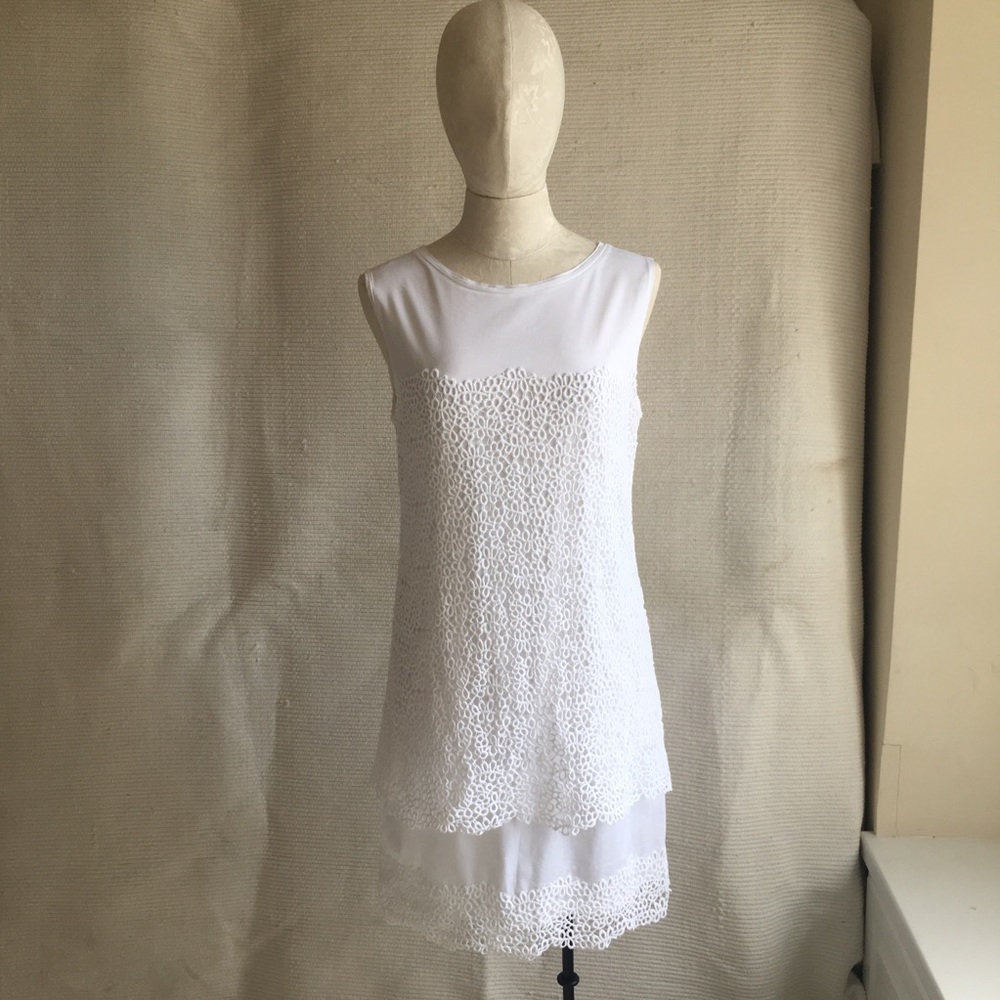 Elie Tahari Architectural Modern Lace Sheath Dress - Picture 4 of 8